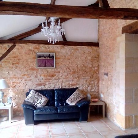 Les Coustilles Saint-Alvere Luaran gambar