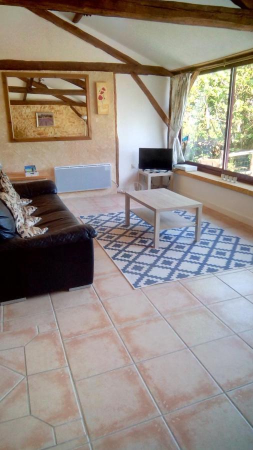 Les Coustilles Saint-Alvere Luaran gambar