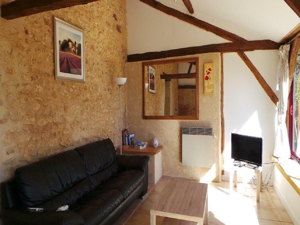 Les Coustilles Saint-Alvere Luaran gambar
