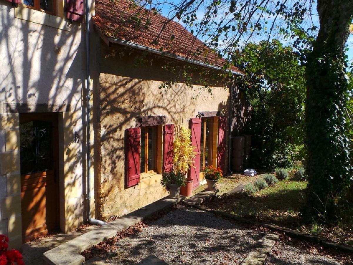 Les Coustilles Saint-Alvere Luaran gambar