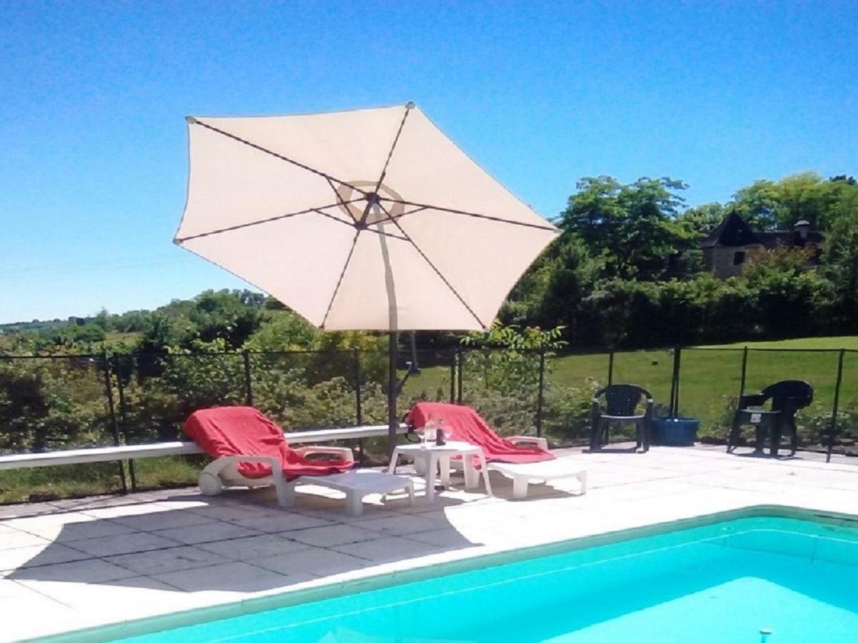 Les Coustilles Saint-Alvere Luaran gambar